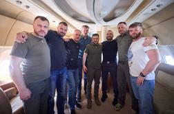 Zelenski se je iz Turčije vrnil s poveljniki obrambe Azovstala, v Kremlju jezni #video