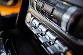 Ford mustang V8 5,0 - fotogalerija testnega vozila