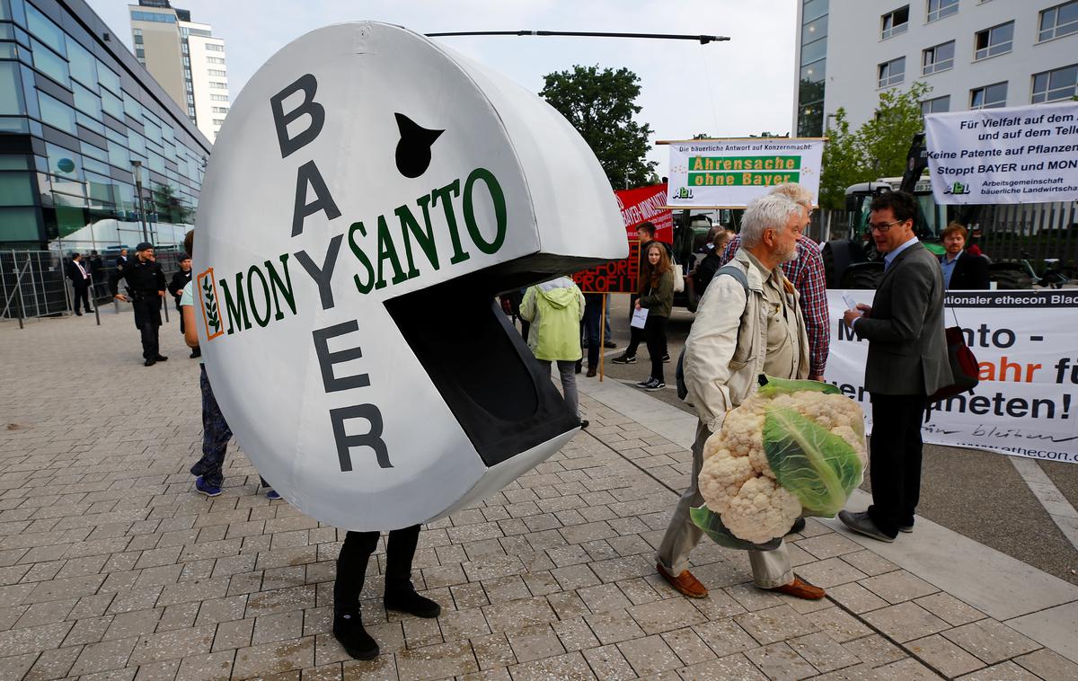 bayer | Lanskega maja so potekali protesti proti združitvi nemškega Bayerja ter ameriškega proizvajalca semen in herbicidov.  | Foto Reuters