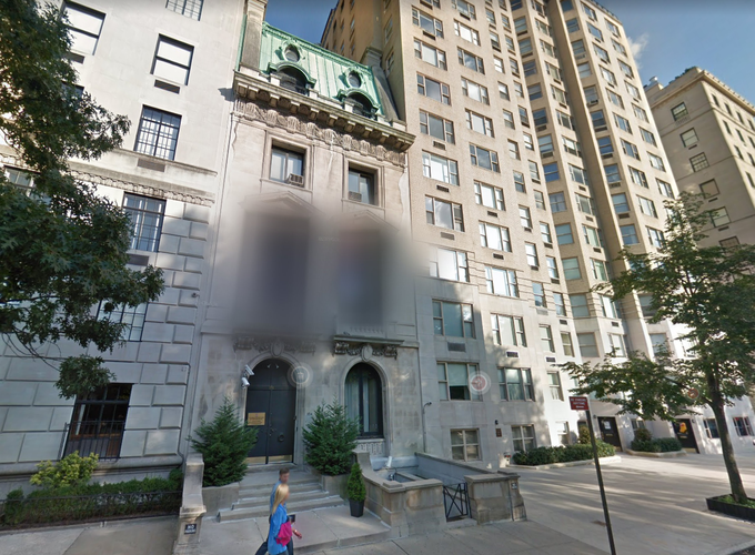 Zunanjost Titove rezidence v New Yorku, ki stoji neposredno nasproti Centralnega parka. | Foto: Google Maps Street View