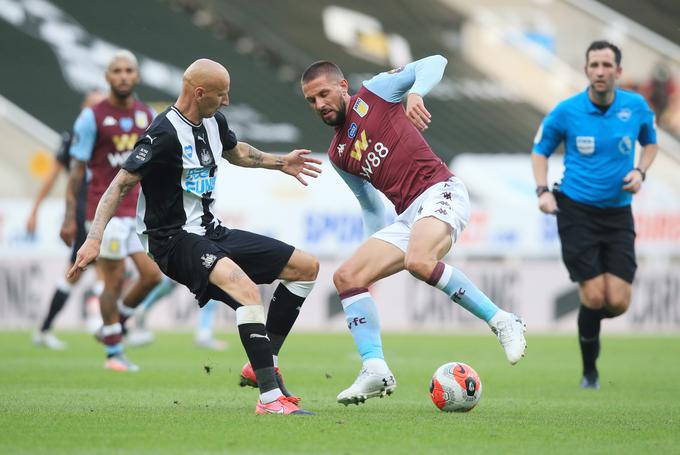Petkove tekme angleške premier lige med Aston Villo in Newcastle Unitedom ne bo. | Foto: Reuters