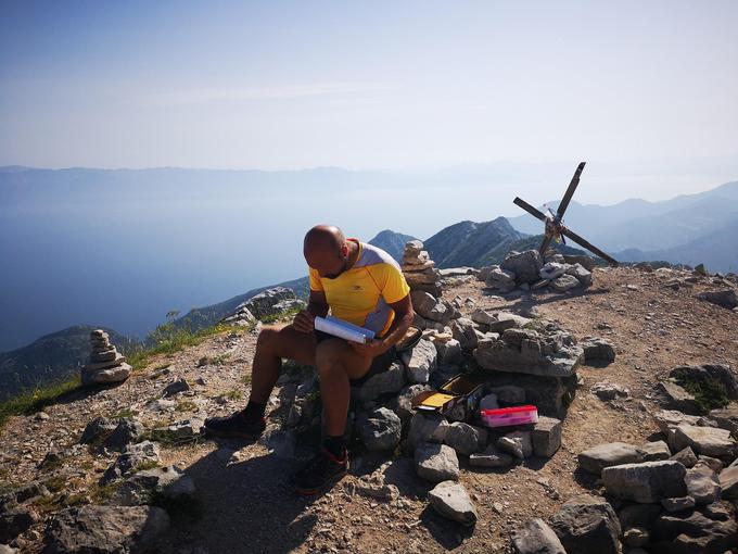 Andrej na najvišjem vrhu Pelješca, sv. Iliji (961 m). | Foto: Facebook/Hodim, torej sem