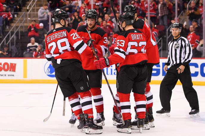 New Jersey Devils | Hokejisti New Jersey Devils so z 8:5 ugnali Chicago, ki mu ne gre. | Foto Reuters