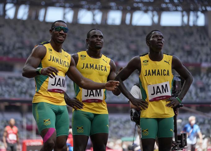 Jamajška štafeta je zdaj v še večji vlogi favorita za olimpijski naslov. | Foto: Reuters