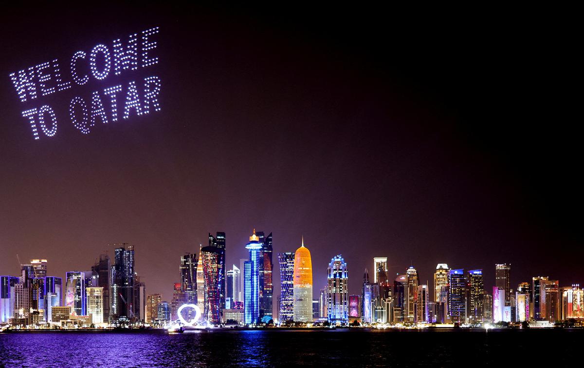 Katar 2022 | V Katar se odpravlja več deset tisoč tujih nogometnih navijačev. | Foto Reuters