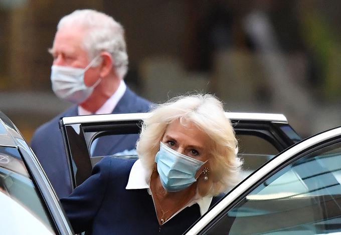 Camilla naj bi tolažila Charlesa in si želela, da se odnosi popravijo. | Foto: Reuters
