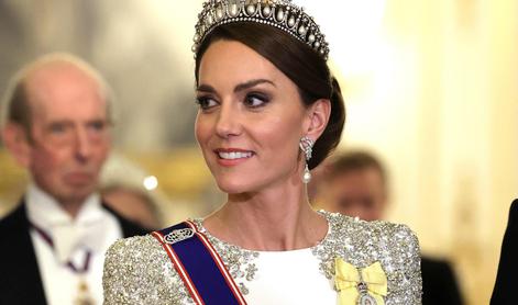 Kate Middleton na državni večerji zablestela z najljubšo tiaro princese Diane