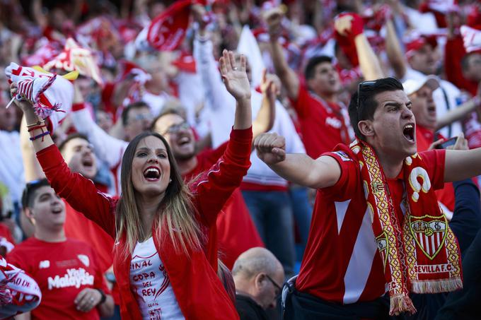 Navijači in navijačice Seville so zelo vročekrvni. | Foto: Getty Images