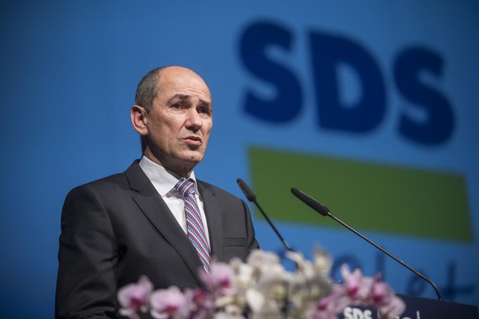 SDS, ki jo vodi Janez Janša, se o novi koaliciji pogaja s SMC, NSi in DeSUS. | Foto: STA ,