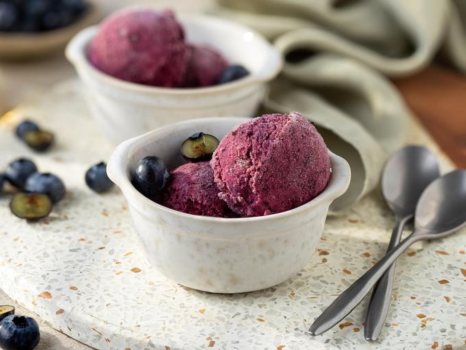 Borovničev zamrznjeni jogurt | Foto: Philips