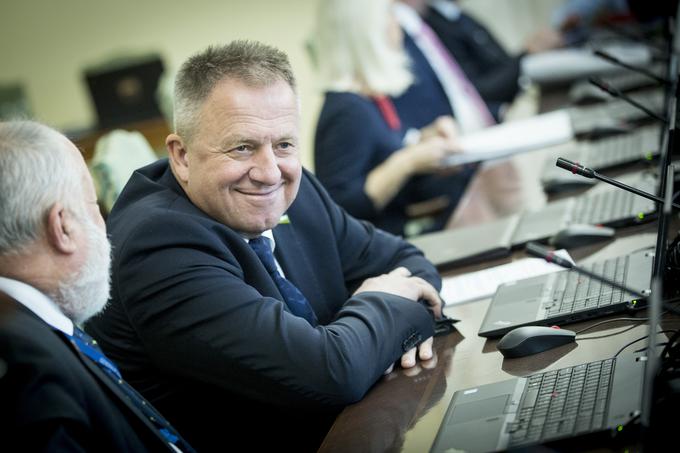 Predsednik SMC Zdravko Počivalšek je poudaril, da se bodo v SMC enotno odločili za tisto, kar bo najboljše za Slovenijo. | Foto: Ana Kovač