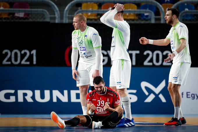 Razočarani slovenski rokometaši so ostali brez četrtfinala svetovnega prvenstva v Egiptu. | Foto: Guliverimage/Vladimir Fedorenko
