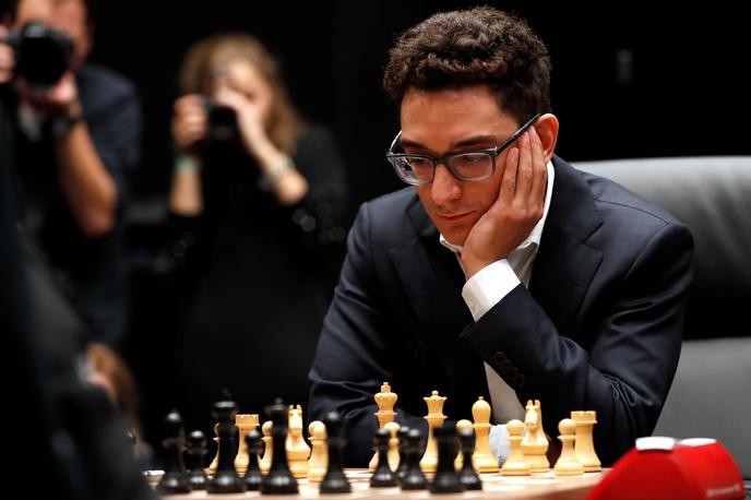 Fabiano Caruana | Fabiano Caruana se še naprej trdovratno upira svetovnemu prvaku Carlsenu. | Foto Reuters