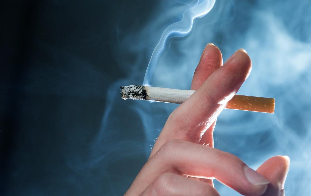 kajenje | Zakon prepoveduje tudi kajenje v zasebnih vozilih, če je v njih mladoletna oseba. | Foto Getty Images