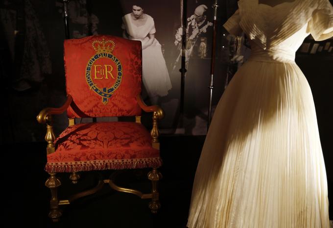 Prestol kraljice Elizabete II. | Foto: Reuters