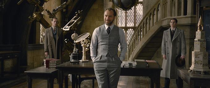 Jude Law je mladi Albus Dumbledore. | Foto: IMDb