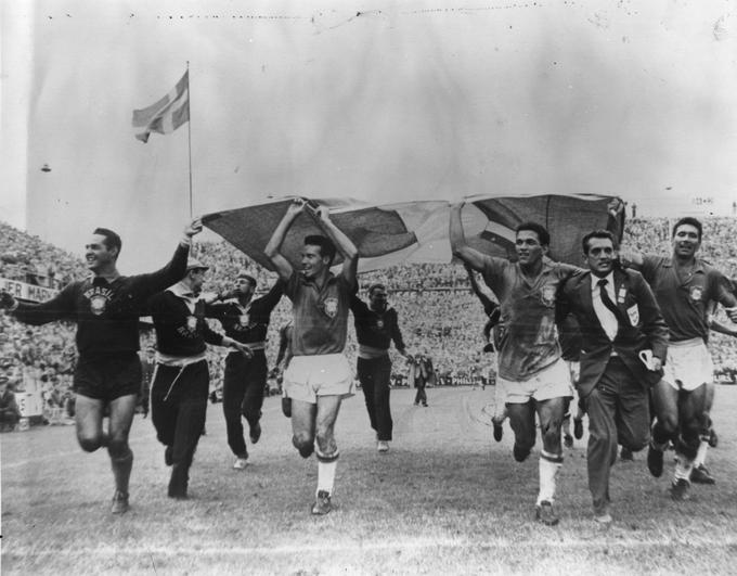 Brazilci so leta 1958 uresničili dolgoletne sanje in z očarljivo igro navdušili nogometne sladokusce. | Foto: Guliverimage/Getty Images