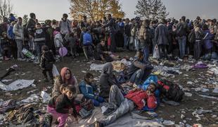 V ponedeljek  v Slovenijo prišlo nekoliko manj migrantov in beguncev