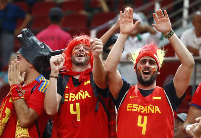 Španci so v finalu svetovnega prvenstva nadigrali Argentino in jo odpravili kar za 20 točk. | Foto: Reuters