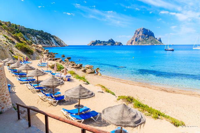Ibiza |  Ibiza je tretji največji otok v Balearskem otočju in velja za otok zabave.  | Foto Shutterstock