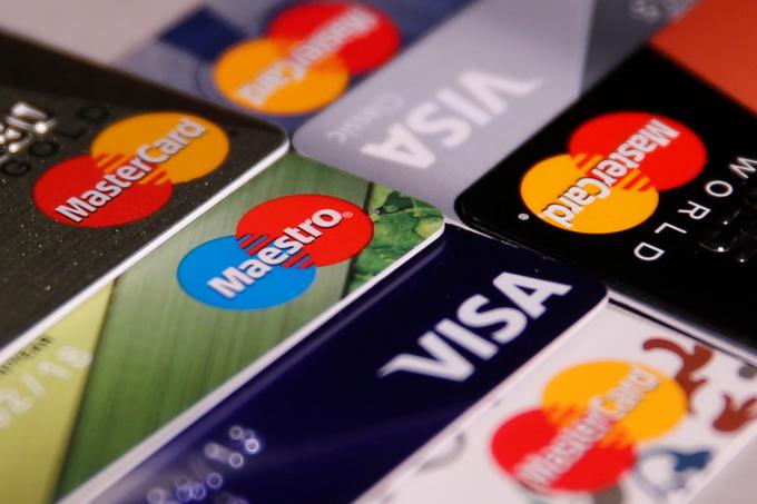 Bančne kartice, Maestro, MasterCard, Visa | Foto: Reuters