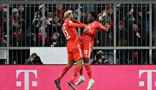 Bayern presenečenju lige za zmago že v prvem polčasu zabil tri gole