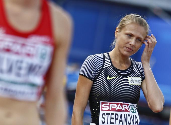 Nastopila je v nevtralnem dresu in pod nevtralno zastavo, zastavo evropske atletike. | Foto: Reuters