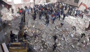 V zrušenju stavbe v Egiptu najmanj 22 mrtvih