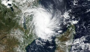 Ciklon v Mozambiku: Evakuirali 30 tisoč ljudi #video