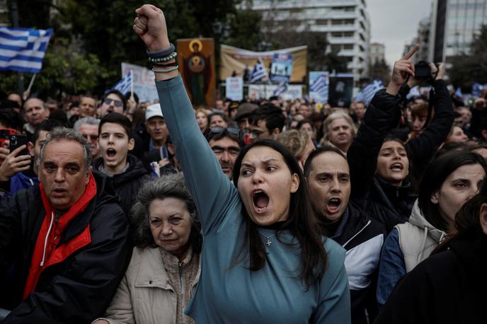 Protest v Grčiji | Javnomnenjske raziskave kažejo, da večina Grkov podpira istospolne poroke, vendar nasprotuje nadomestnemu materinstvu. | Foto Reuters
