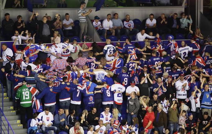 Britanski navijači bodo tudi prihodnje leto svojo reprezentanco spremljali med reprezentančno hokejsko smetano. | Foto: Reuters
