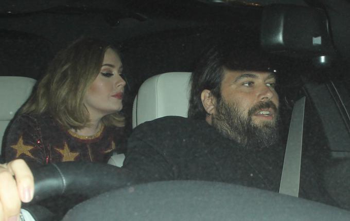 Adele je Simona najprej označila za svojega moža, nato za svojega partnerja. | Foto: Cover Images