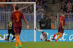 Juventus utrdil položaj na vrhu, Handanović izgubil še v Rimu