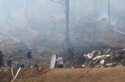 Sedem mrtvih v strmoglavljenju letala, med žrtvami brazilski poslovni tajkun in njegova družina #video