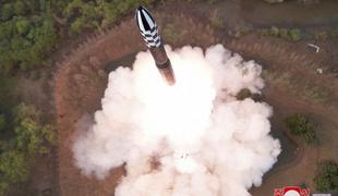 Severna Koreja preizkusila raketo: težko jo je odkriti in uničiti #video