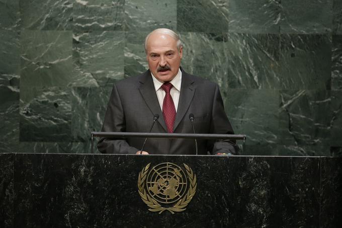 Belorusija, ki jo s trdo roko vodi tesni zaveznik Moskve Aleksander Lukašenko, je svojo kandidaturo za nestalno članico varnostnega sveta vložila že leta 2007. V teh letih je med drugimi državami dobila veliko obljub o podpori. Zdaj pa se bo videlo, ali to zadostuje ali pa bo Belorusiji sedež v Varnostnem svetu pred nosom odnesla Slovenija, ki je kandidaturo napovedala leta 2021. | Foto: AP / Guliverimage