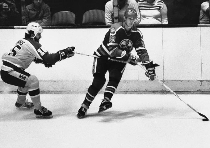 Wayne Gretzky je edini hokejist v zgodovini, ki je dosegel več kot dva tisoč točk v ligi NHL. Za prvih tisoč je potreboval 424 tekem, za drugih pa 433. Ob koncu kariere je zbral 2.857 točk. | Foto: Guliverimage/Vladimir Fedorenko