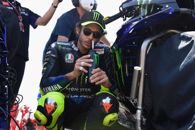Rossi je med drugim razkril, da je moral kar močno pritiskati na Yamaho, da so mu pripravili motocikel, ki si ga je želel. | Foto: Gulliver/Getty Images