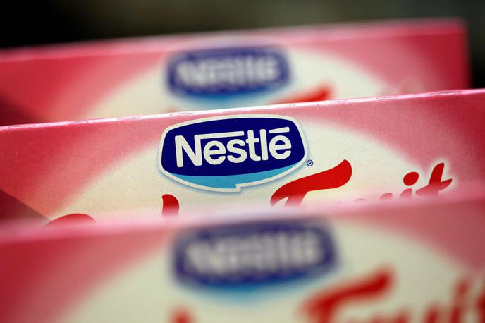 Nestle | Nestle je eno od podjetij, ki v nasprotju z Evropsko ljudsko stranko podpira sprejetje zakonodaje o obnovi narave. | Foto Reuters
