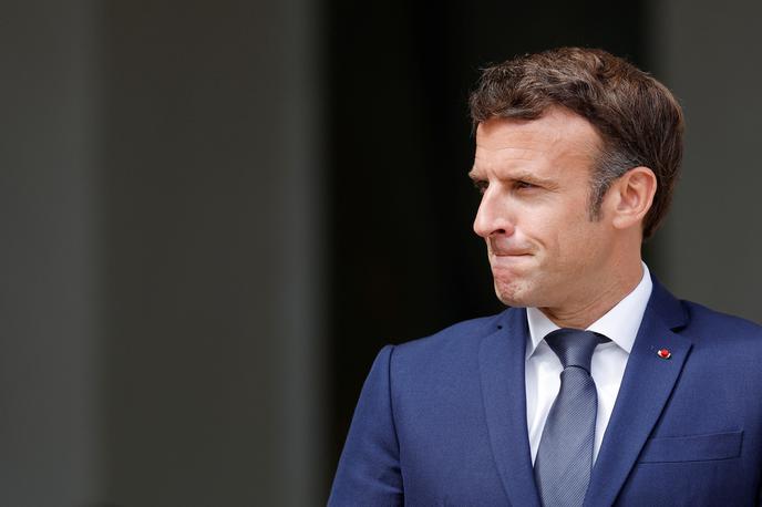 Emmanuel Macron | Francoska vlada je pokojninsko reformo, eno glavnih predvolilnih obljub predsednika Emmanuela Macrona, uradno napovedala v začetku leta. Njen sprejem naj bi bil nujen, sicer da se bo pokojninski sistem v državi sesul. | Foto Reuters