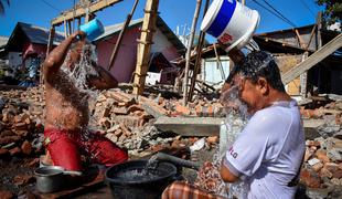 Indonezija: uničujoč cunami zgolj zadnji v seriji naravnih nesreč