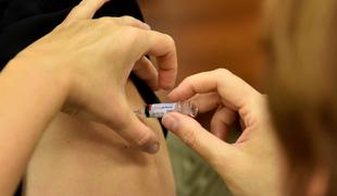 Znano je, kdaj bo na voljo cepljenje proti gripi