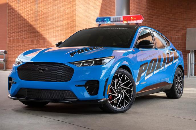 Ford mustang mach-e | Ford že tovarniško ponuja tudi policijsko nadgradnjo modela mach-e. To možnost bodo izkoristili tudi v New Yorku, kjer so naročili 184 teh modelov, ki jih bodo med drugim uporabljali tudi policisti. | Foto Ford