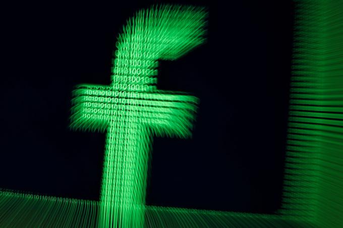 Družbeno omrežje Facebook glede na podatke različnih analitičnih portalov (Statista, statcounter.com), uporablja skoraj milijon Slovencev.  | Foto: Reuters