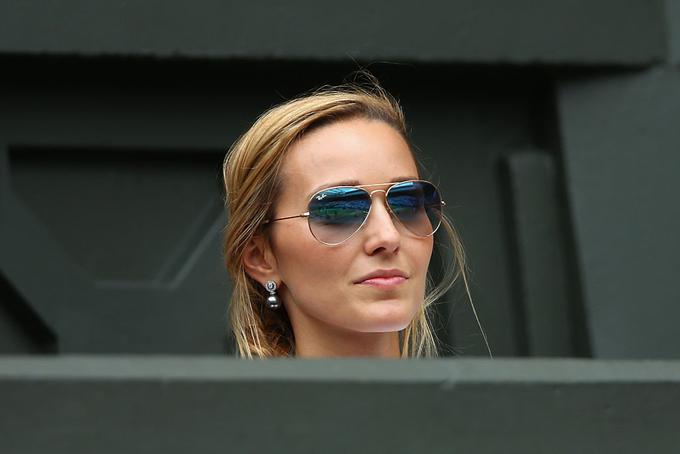 Jelena Đoković, žena Novaka Đokovića, ni bila najbolj navdušena nad odločitvijo organizatorjev Wimbledona. | Foto: Guliverimage/Getty Images