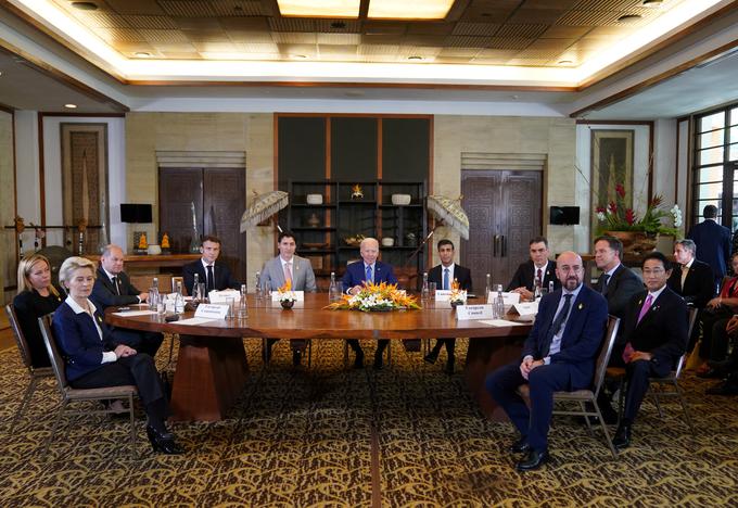 Izredni sestanek voditeljev držav G7 in nekaterih držav zveze Nato na Baliju | Foto: Reuters