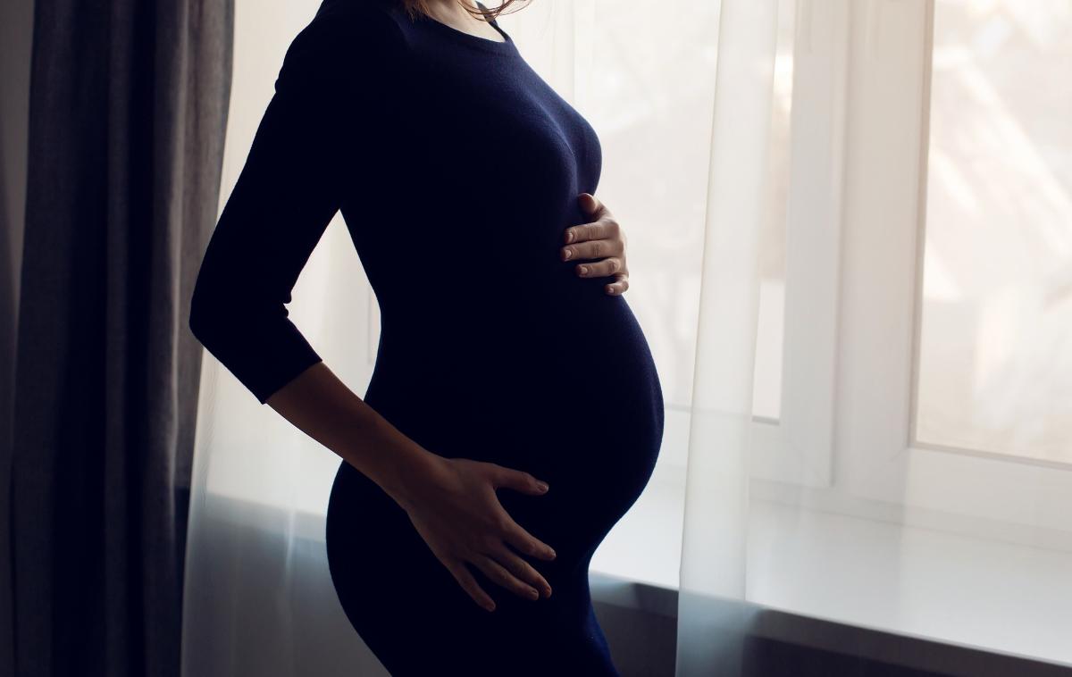 Nosečnost, nosečnica | 34-letno Santos, ki že ima devetletno hčerko, so 24. aprila, v 28. tednu nosečnosti, odpeljali v bolnišnico, saj je imela povečan krvni tlak.  Fotografija je simbolična.  | Foto Thinkstock
