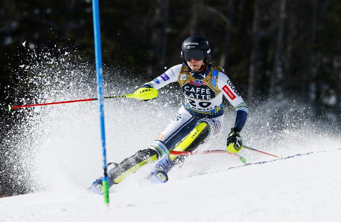 Ana Bucik je slalomsko preizkušnjo končala na 9. mestu. Po prvi vožnji ji je kazalo še bolje.  | Foto: Reuters