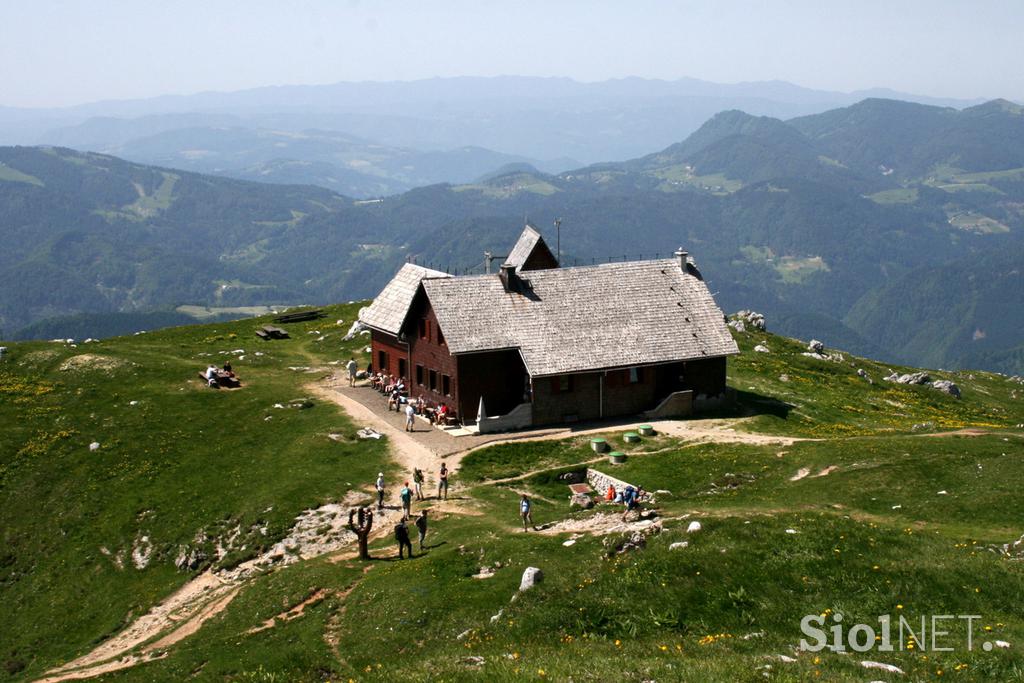 Krekova koča na Ratitovcu