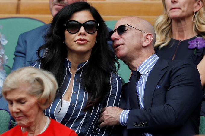 Jeff Bezos in Lauren Sanchez po njegovi ločitvi | Foto: Reuters